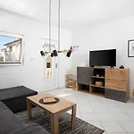 2 In Einem Haus Villa Ližnjan