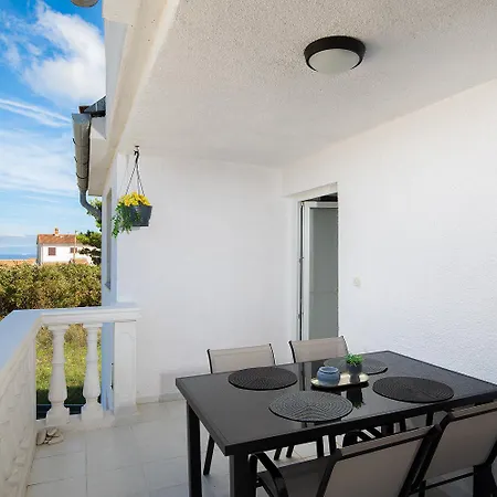 Villa 2 In Einem Haus Ližnjan