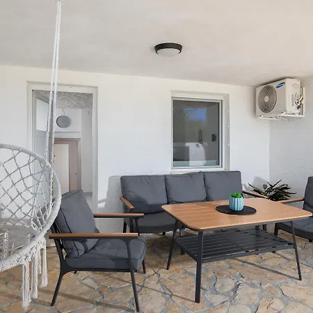 Villa 2 In Einem Haus Ližnjan