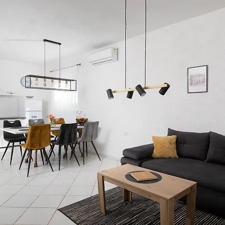 2 In Einem Haus Villa Ližnjan