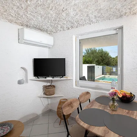 2 In Einem Haus Ližnjan