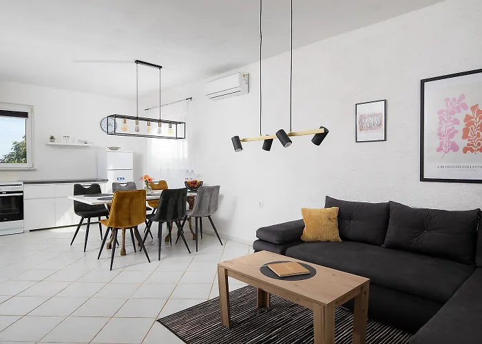 2 In Einem Haus Βίλα Ližnjan